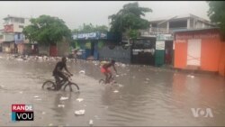 Moun Leogane Plenyen pou Absans Otorite Leta nan Moman Inodasyon Devaste yo