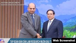 Ông Karthik Rammohan, Phó Chủ tịch cấp cao Tập đoàn Lam Research và Thủ tướng Phạm Minh Chính, ngày 20/3/2024. Photo Chinhphu.gov.vn.