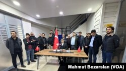 Diyarbakır İl Başkanı olan Vejdin Ensarioğlu, ilçe başkanlarıyla birlikte istifa etti.