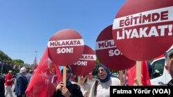 Saraçhane’deki mitinge katılanların en yoğun tepkisi mülakat sistemineydi.