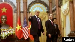 Tổng thống Mỹ Donald Trump đã làm các lãnh đạo Việt Nam "hài lòng" về chuyến thăm tới Đà Nẵng và Hà Nội.