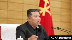 Nhà lãnh đạo Triều Tiên Kim Jong Un (ảnh do hãng thông tấn nhà nước KCNA, công bố ngày 15/5) 