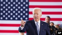 Tổng thống Mỹ Joe Biden phát biểu tại Sân bay Quốc tế Portland ở thành phố Portland, bang Oregon, ngày 21 tháng 4 năm 2022.