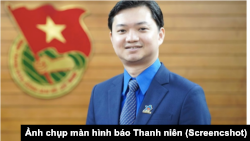 Ông Nguyễn Minh Triết đã theo bước cha, anh vào con đường chính trị