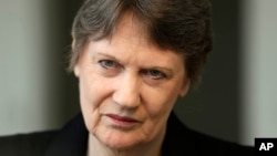 Bà Helen Clark, cựu Thủ tướng New Zealand và quan chức cấp cao của Liên Hợp Quốc, phát biểu trong một cuộc phỏng vấn tại New York, thứ Hai ngày 4 tháng 4 năm 2016.