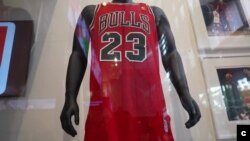 AUCTION-SPORTS/JORDAN-JERSEY