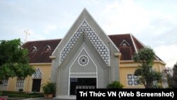 Nhà nguyện tu viện Dòng Mến Thánh Giá Thủ Thiêm.