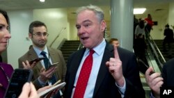 Demokrat Parti Virginia Senatörü Tim Kaine