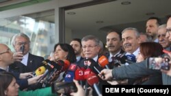 DEM Parti heyeti, Gelecek Partisi ziyaretinin ardından, Ahmet Davutoğlu ile birlikte açıklama yaptı.