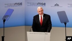 Phó Tổng thống Hoa Kỳ Mike Pence phát biểu tại Hội nghị An ninh Munich, Đức, ngày 18 tháng 02 năm 2017. 