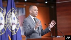 New York eyaletinden Hakeem Jeffries, Temsilciler Meclisi'nde azınlıkta olan Demokrat Partililer'in lideri.