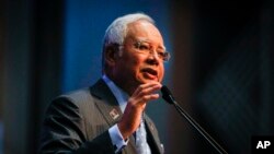 Thủ tướng Malaysia Najib Razak không tỏ rõ lập trường đứng về bên nào trong vấn đề tranh chấp Biển Đông