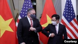 Ngoại trưởng Mỹ Mike Pompeo và Ngoại trưởng Việt Nam Phạm Bình Minh, Hà Nội, 30/10/2020.