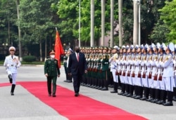 Bộ trưởng Quốc phòng Việt Nam Phan Văn Giang tiếp Bộ trưởng Lloyd Austin. Photo US Embassy Hanoi.