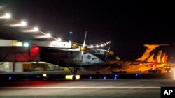 Máy bay dùng năng lượng mặt trời Solar Plane 2 đáp xuống bang Arizona ngày 2/5/2016.