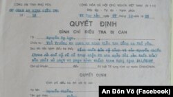 Quyết định đình chỉ điều tra của công an Phú Yên đối với thầy giáo Nhiên. Đây là lần đầu tiên ông Nhiên đưa ra tài liệu mà, theo ông cho biết, cơ quan công an nói ông "phải giữ bí mật".