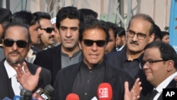 عمران خان (فائل فوٹو)