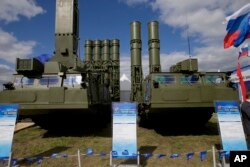 Hệ thống phòng không S-300 Nga sẽ bán cho Iran.