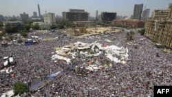 Hàng vạn người biểu tình đổ về Quảng trường Tahrir ở Cairo