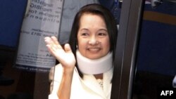 Cựu tổng thống Philippines Gloria Arroyo đến tòa án ở Pasay City, phía nam Manila