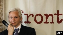 Người sáng lập trang mạng Wikileaks Julian Assange